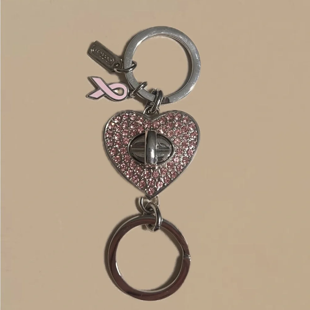 Coach Pink Heart Swarovski Turn-lock Valet Key Fob Key Chain